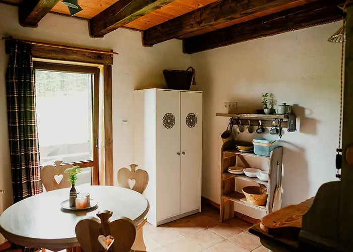 Przyjacielowka Miejsce Ciszy Czarna Gora Sienna Janowa Gora Апартаменты Строне-Слёнске